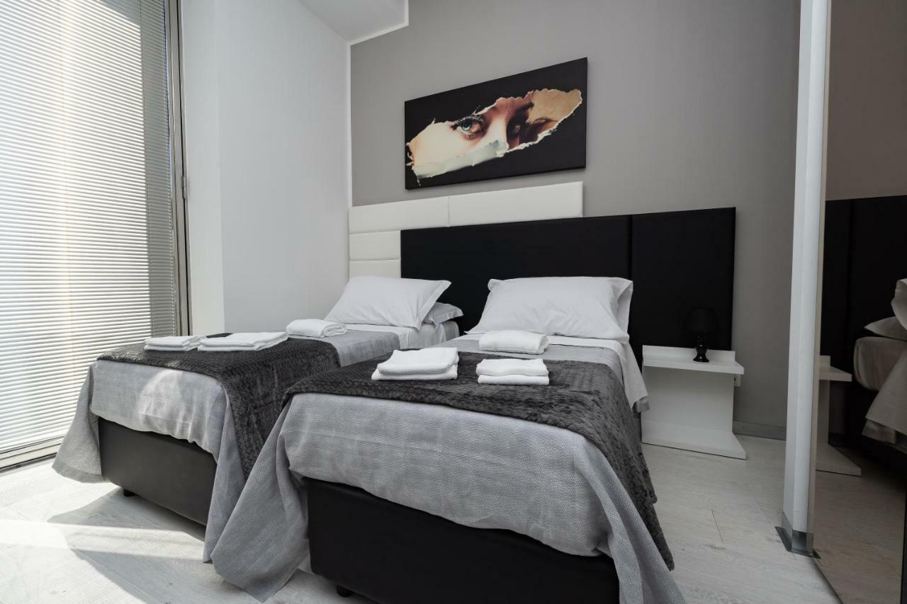 White Rooms 레조디칼라브리아 외부 사진
