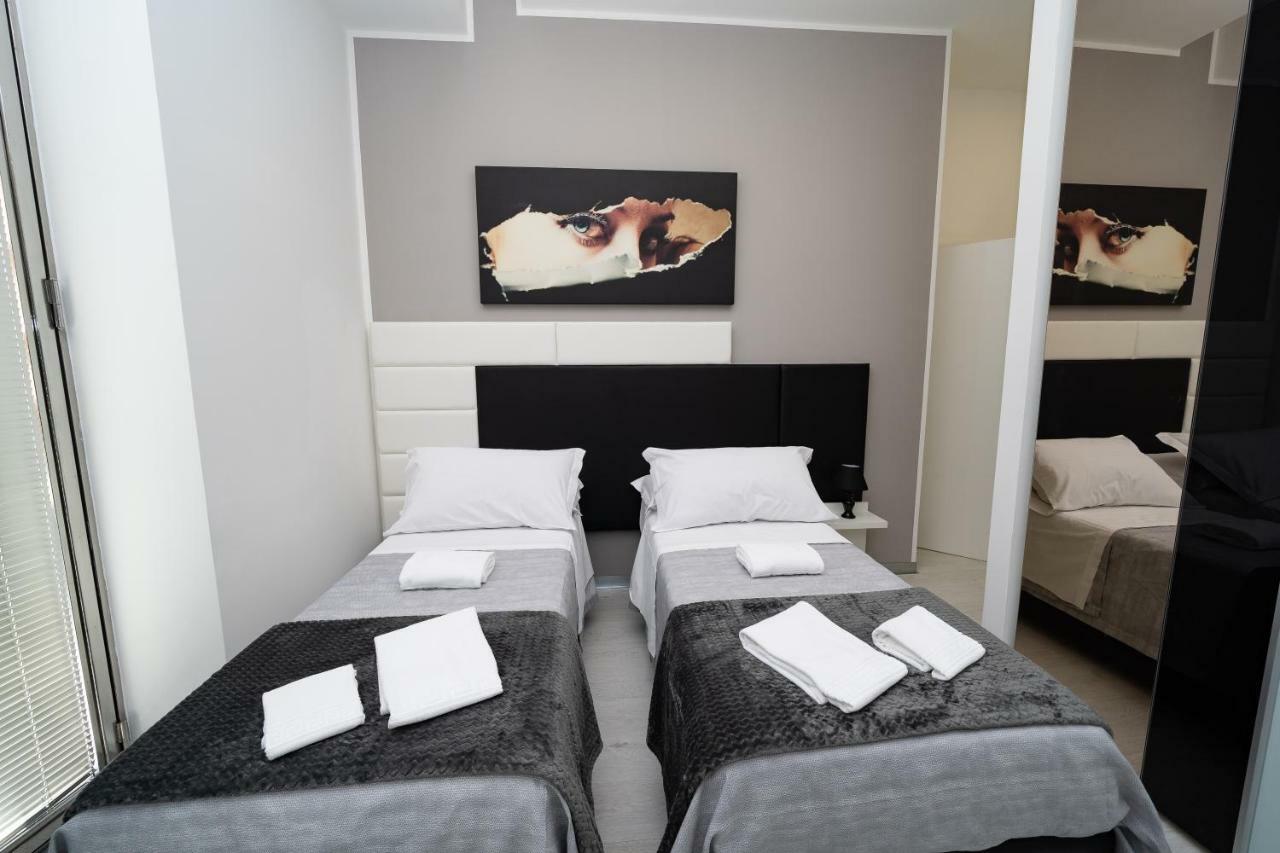 White Rooms 레조디칼라브리아 외부 사진