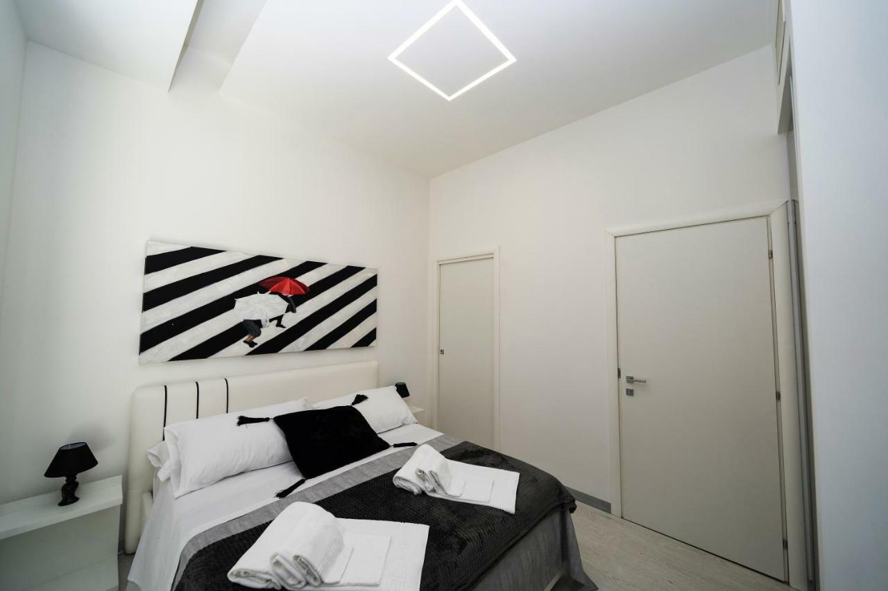 White Rooms 레조디칼라브리아 외부 사진